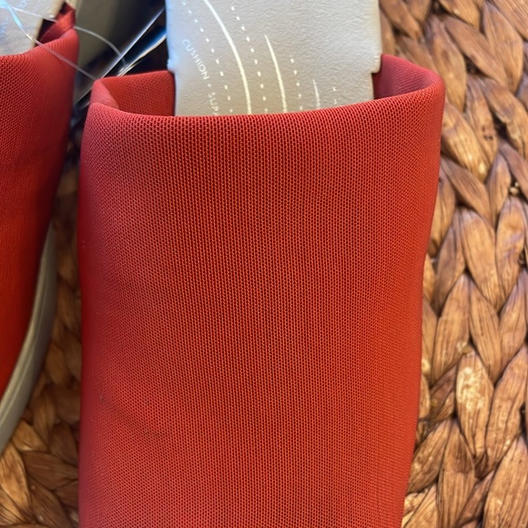 Women’s Bass-Lite Mimi sz 8 M 3 inch heel - Picture 8 of 9